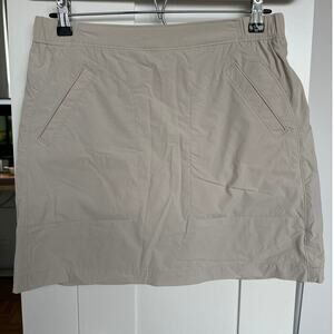 Woolrich Women's Athleisure Skort, Tan, Size S, EUC